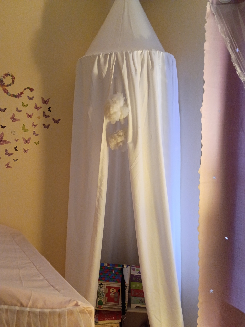 White Girls' Canopy Skirt - Soft Curtain Style